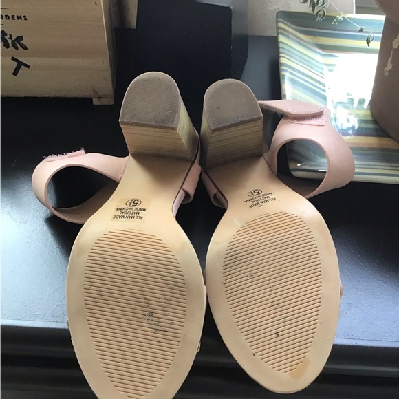 Soda Brand Pink Sandals - Picture 2 of 6